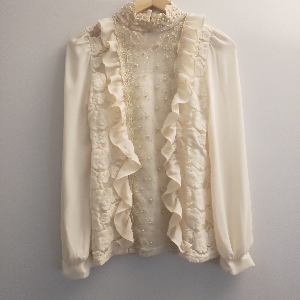 Victorian Elegant Lace Ivory Top